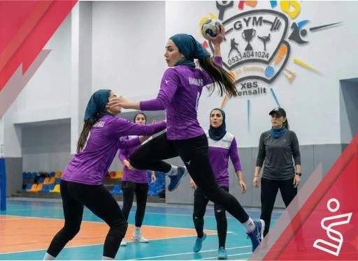 هندبال دختران روزهای زوج دو جلسه-مجموعه ورزشی کارگران شیراز