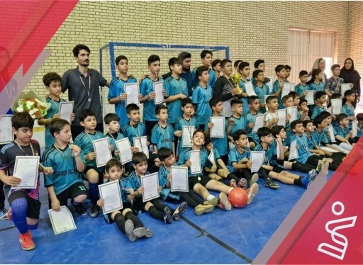 فوتبال پسران - رده سنی 11 و 12 سال-ستاره ساز جم