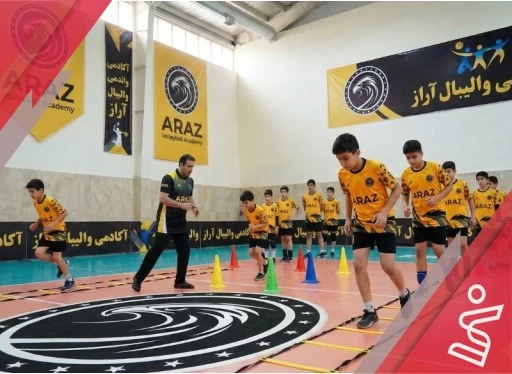 رده سنی نونهالان آقای زارع-آکادامی والیبال آراز